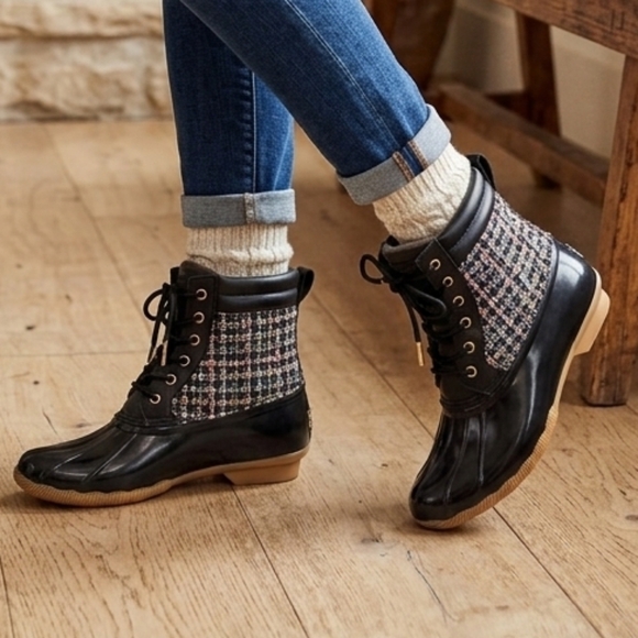 Sam Edelman Shoes - Sam Edelman Duck Boots Size 5M Color Black